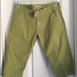 Horny Toad green capris size 6 EUC